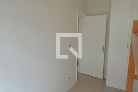 Quarto 1 de apartamento para alugar com 2 quartos, 52m² em Freguesia (jacarepaguá), Rio de Janeiro