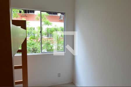 Quarto 1 de apartamento para alugar com 2 quartos, 52m² em Freguesia (jacarepaguá), Rio de Janeiro