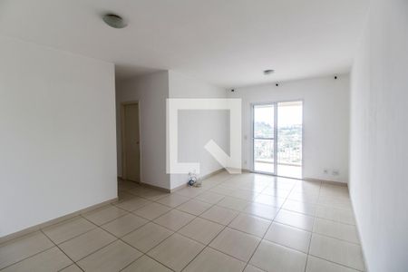 Sala de TV de apartamento para alugar com 4 quartos, 105m² em Jardim Tupanci, Barueri