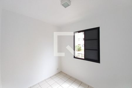 Quarto 2 de apartamento para alugar com 2 quartos, 45m² em Jardim Itayu, Campinas