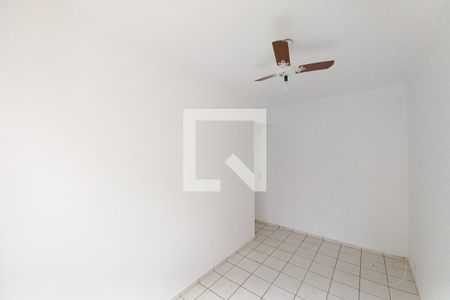 Sala de apartamento para alugar com 2 quartos, 45m² em Jardim Itayu, Campinas