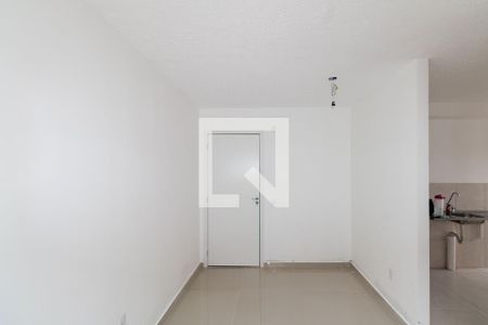 Sala de apartamento para alugar com 2 quartos, 43m² em Guaratiba, Rio de Janeiro