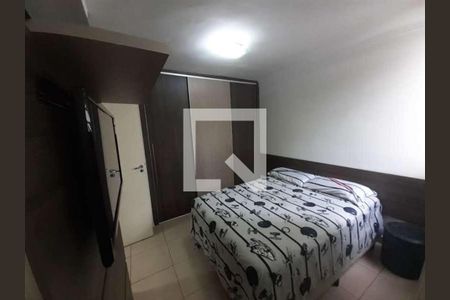 Apartamento à venda com 94m², 2 quartos e 1 vagaFoto 04