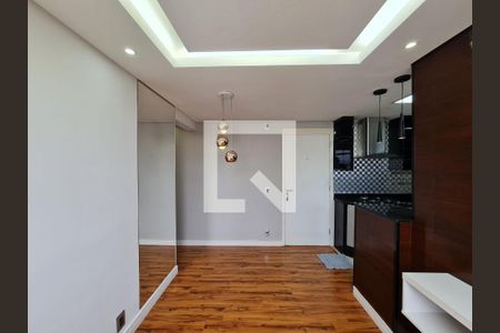 Sala de apartamento para alugar com 2 quartos, 42m² em Jardim Gracinda, Guarulhos