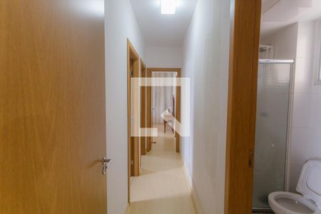 Corredor de apartamento à venda com 3 quartos, 100m² em Casa Branca, Belo Horizonte