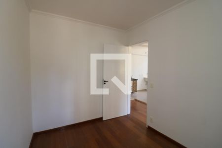 Quarto de apartamento para alugar com 2 quartos, 45m² em Jd S Teresinha, São Paulo