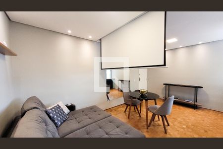 Sala de apartamento à venda com 2 quartos, 76m² em Vila Itapura, Campinas