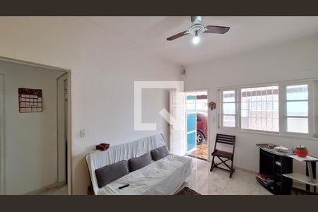 Sala de casa para alugar com 2 quartos, 130m² em Vila Tupi, Praia Grande