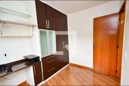 Quarto 1 de apartamento para alugar com 2 quartos, 70m² em Ipiranga, Belo Horizonte