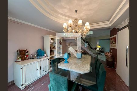 Sala de casa de condomínio para alugar com 3 quartos, 320m² em Jardim Res. Suzano, Suzano