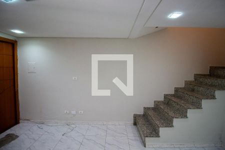 Sala de casa de condomínio para alugar com 3 quartos, 120m² em Itaim Paulista, São Paulo