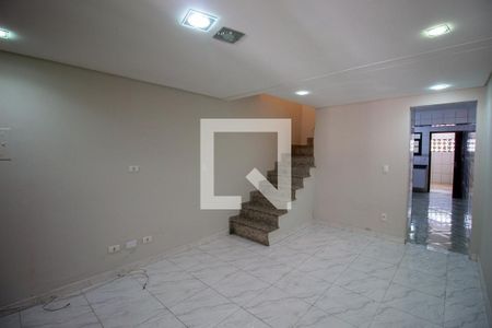 Sala de casa de condomínio para alugar com 3 quartos, 120m² em Itaim Paulista, São Paulo