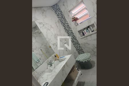 Casa à venda com 2 quartos, 375m² em Veloso, Osasco