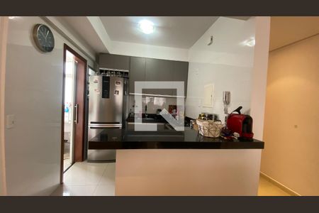 Cozinha de apartamento à venda com 3 quartos, 76m² em Estoril, Belo Horizonte