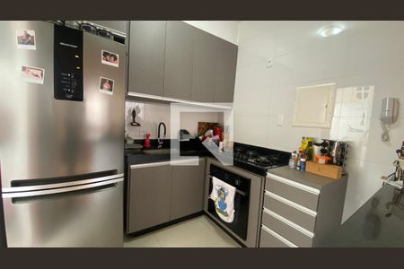 Cozinha de apartamento à venda com 3 quartos, 76m² em Estoril, Belo Horizonte