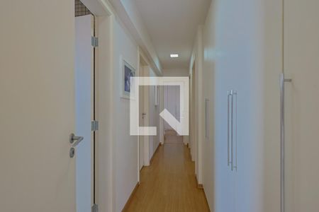 Corredor de apartamento à venda com 4 quartos, 198m² em Santa Lúcia, Belo Horizonte