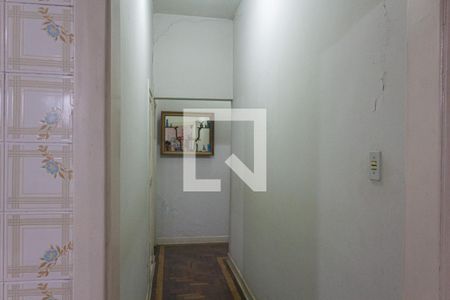 Casa à venda com 540m², 3 quartos e 6 vagas Casa à venda com 540m², 3 quartos e 6 vagasCorredor