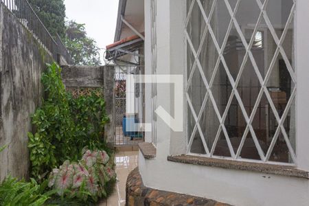 Casa à venda com 540m², 3 quartos e 6 vagas Casa à venda com 540m², 3 quartos e 6 vagasÁrea externa