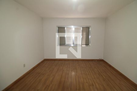 Quarto 1 de casa para alugar com 2 quartos, 150m² em Vila Prado, São Paulo