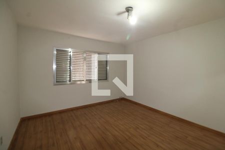 Quarto 1 de casa para alugar com 2 quartos, 150m² em Vila Prado, São Paulo