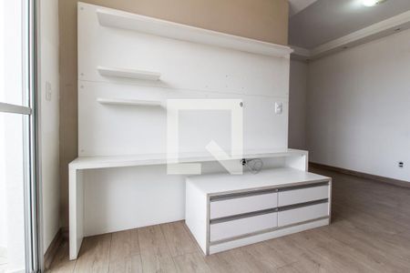 Sala de TV de apartamento para alugar com 1 quarto, 50m² em Vila Merces, Carapicuíba