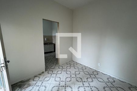 Sala de apartamento para alugar com 1 quarto, 30m² em Jardim Guanabara, Rio de Janeiro