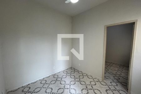 Sala de apartamento para alugar com 1 quarto, 30m² em Jardim Guanabara, Rio de Janeiro