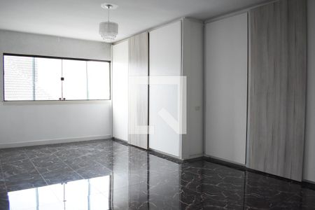 Suíte de casa de condomínio para alugar com 3 quartos, 300m² em Bairro Alto, Curitiba