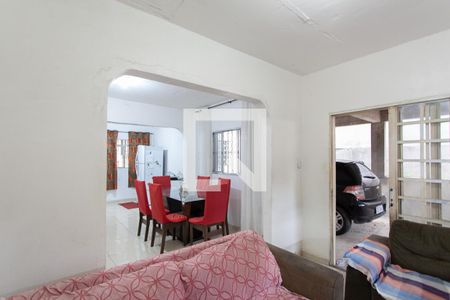 Sala 1 de casa à venda com 3 quartos, 300m² em Lagoa, Belo Horizonte