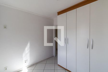 Quarto 1 de apartamento à venda com 2 quartos, 46m² em Jardim Itapemirim, São Paulo