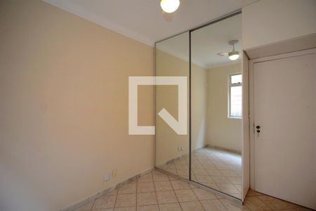 Quarto de apartamento para alugar com 2 quartos, 60m² em Sagrada Família, Belo Horizonte