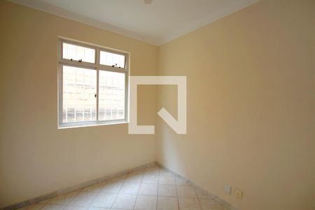 Quarto de apartamento para alugar com 2 quartos, 60m² em Sagrada Família, Belo Horizonte