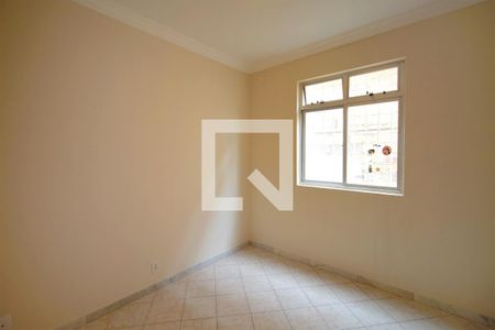 Quarto de apartamento para alugar com 2 quartos, 60m² em Sagrada Família, Belo Horizonte