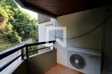 Varanda de apartamento para alugar com 3 quartos, 96m² em Sítio Paecara (vicente de Carvalho), Guarujá