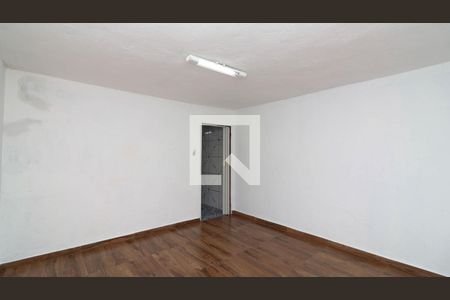 Quarto de casa para alugar com 1 quarto, 72m² em Vila Araguaia, São Paulo