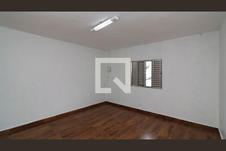 Quarto de casa para alugar com 1 quarto, 72m² em Vila Araguaia, São Paulo