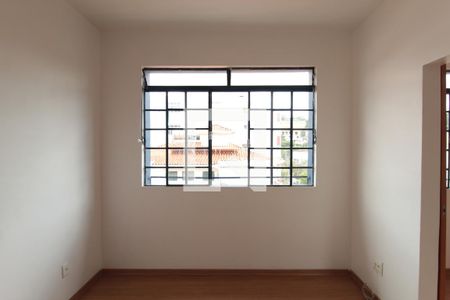 Sala de apartamento à venda com 3 quartos, 105m² em São José, Belo Horizonte