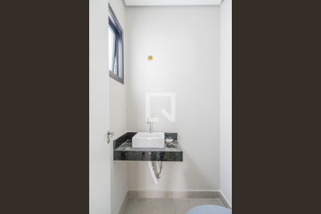 Lavabo de casa à venda com 2 quartos, 104m² em Hípica, Porto Alegre