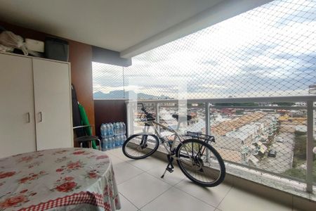 Sacada de apartamento para alugar com 3 quartos, 74m² em Taquara, Rio de Janeiro