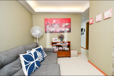 Sala de apartamento à venda com 3 quartos, 69m² em Lagoinha, Belo Horizonte