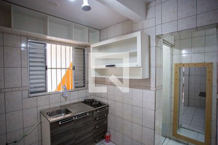 Cozinha de casa para alugar com 1 quarto, 40m² em Conjunto Residencial Sanko, Diadema