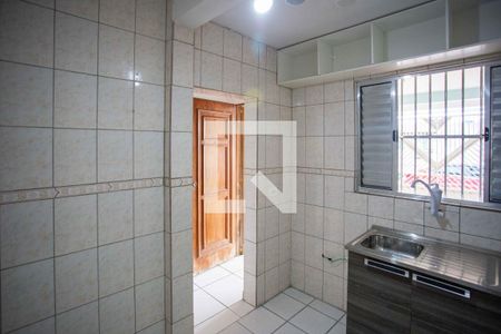 Cozinha de casa para alugar com 1 quarto, 40m² em Conjunto Residencial Sanko, Diadema