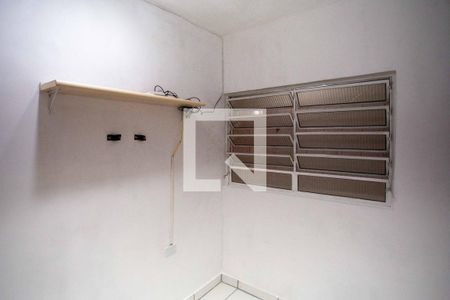 Sala/Quarto de casa para alugar com 1 quarto, 40m² em Conjunto Residencial Sanko, Diadema