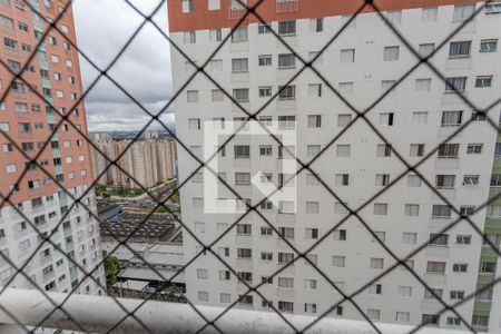 Vista da sala  de apartamento para alugar com 2 quartos, 44m² em Canhema, Diadema