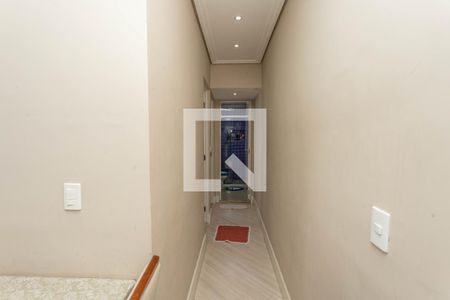 Corredor  de apartamento para alugar com 2 quartos, 44m² em Canhema, Diadema