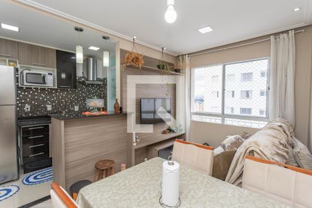 Sala  de apartamento para alugar com 2 quartos, 44m² em Canhema, Diadema