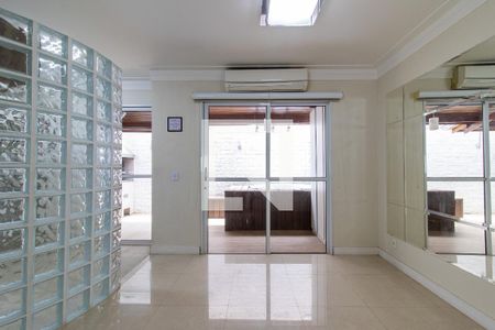 Sala de casa de condomínio à venda com 3 quartos, 80m² em Loteamento Alphaville, Campinas