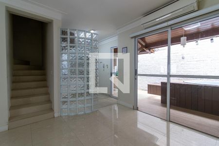 Sala de casa de condomínio à venda com 3 quartos, 80m² em Loteamento Alphaville, Campinas