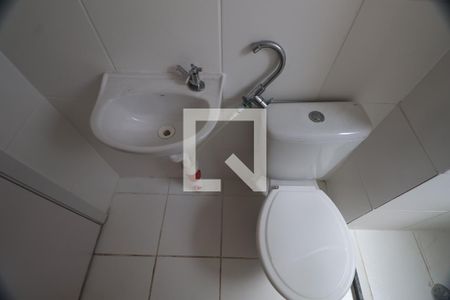 Banheiro de apartamento para alugar com 2 quartos, 42m² em Mato Grande, Canoas