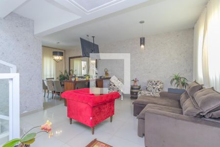 Sala de casa de condomínio à venda com 5 quartos, 225m² em Vila Madeira, Nova Lima